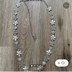 Premier Designs Silver Floral Necklace